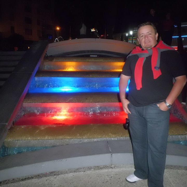 acnavarro26's profile picture. Imperfecto, Electricista y Papá de Annalys y Esposo de Ana...

INST: @alberto_c26

 VENEZOLANO 🇻🇪 en CHILE 🇨🇱...

Si podemos cambiar al mundo...