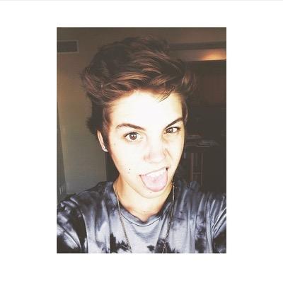 o2l-Magcon-Youtubers-Viners please follow my instagram:o2lmagconguys