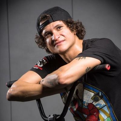 Bmx Flatland Riders - Live to Ride & Ride to Live. Visita mis videos en http://t.co/7rhdCvbZbm http://t.co/UyWvPzm13Z