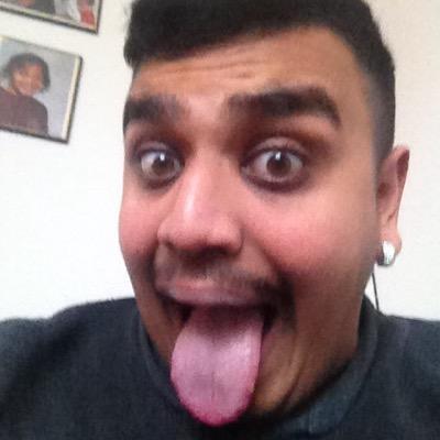 moeyv's profile picture. boooom my profile.... dont mess with the Mohan.....mo.......moey