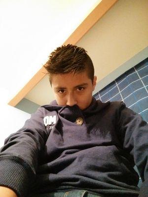 carlosxXxamador's profile picture. 