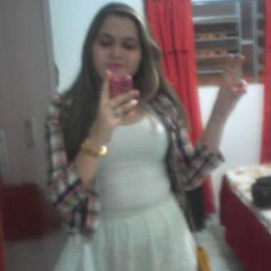 Solteira, flamenguista ♥, 16 anos.. Justin ♥ chocolate ♥ cachorros ;)