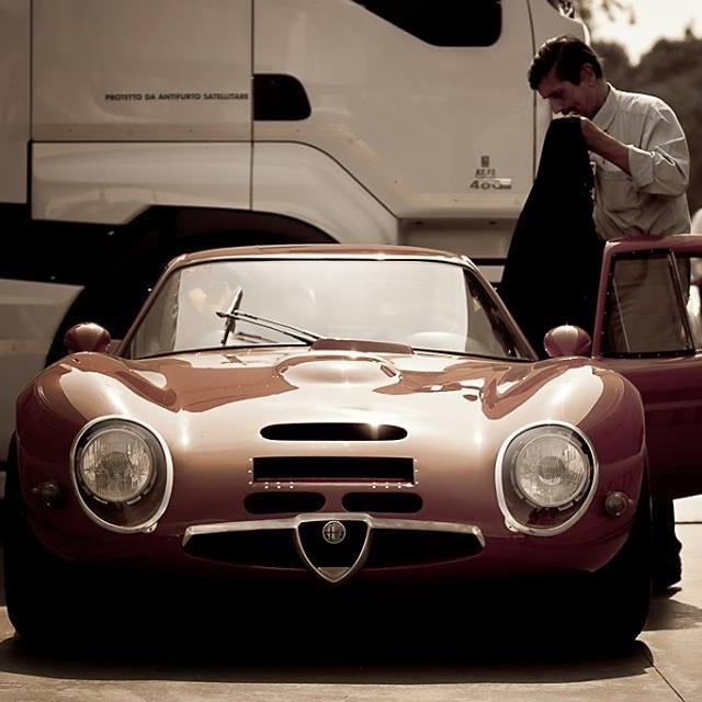 Sharing the knowledge of bespoke automotive engineering and design