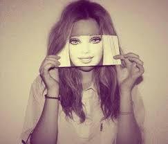 frasesev3rsos's profile picture. Ser feliz, só isso ✌