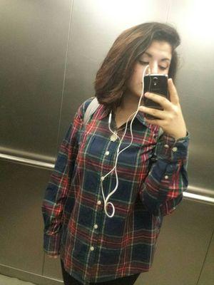 SessyDaydreamer's profile picture. The path I walk is trough the wrong direction.