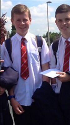 DavidClarke98's profile picture. 16, Pro Pokemon Trainer, Everton Fan..That's it really and follow my instagram- daveclarke98