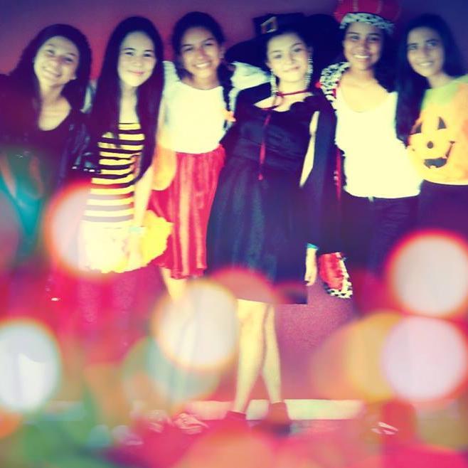 Ami que me importa lo que diga  la gente yo soy Directioners hasta la muerte :)