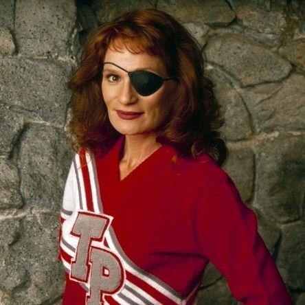 Hi, I'm Nadine Hurley, an inventor & athlete. I love wrestling & cheerleading, and invented the first 100% completely silent drape runners.
