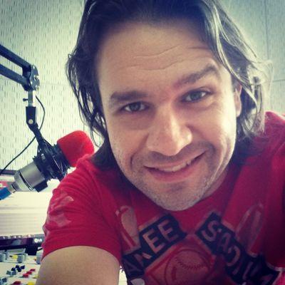 Locutor da rádio 105 FM de Criciúma SC
