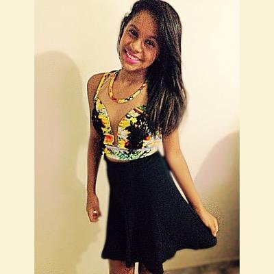 JoMoreninha's profile picture. facebook: Jooycé Guimaraês...
