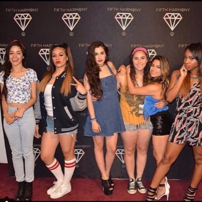 Met Demi on 3/7/14 | Met Fifth Harmony on 6/9/14 Demi and Fifth Harmony gave me the strength to save myself #Lovatic #Harmonizer #Mahomie❤️