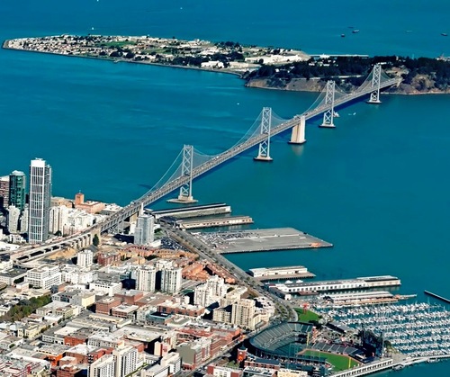 BayAreaComRE's profile picture. @jtbed blogging about the intersection of commercial real estate and technology.