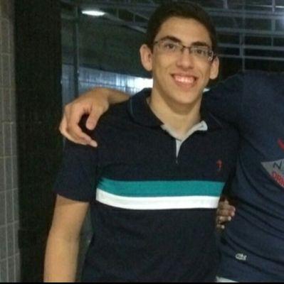Quando estiver subindo, seja humilde com as pessoas, pois poderá encontrá-las se estiver descendo.