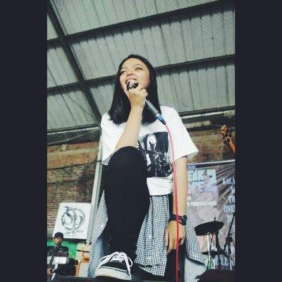 touch him @sweetxarif ❤ I kill you bitch✂