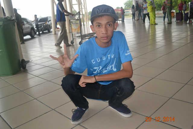 Mohfauzi27's profile picture. Hidup Itu Berawal Dari Huruf 'B' & Berakhir di 'D' Birth (Lahir) & Death (Mati) Tapi Diantara Huruf 'B' dan 'D' ada 'C' Yaitu Choice (Pilihan) .