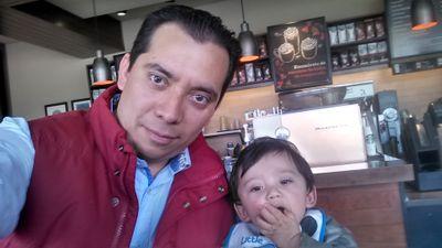 isaelv's profile picture. 