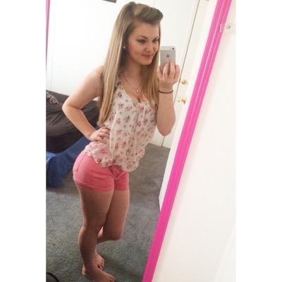 kriskarr1's profile picture. 