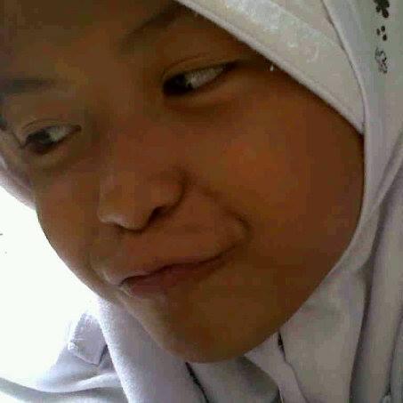 cindyputrilurah's profile picture. 20092013 {}:*