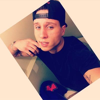 Snapchat : alexreddd Insta : aereddinger