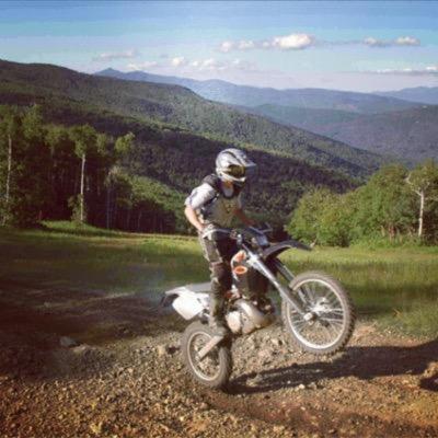 onthefarmboy's profile picture. braaap
