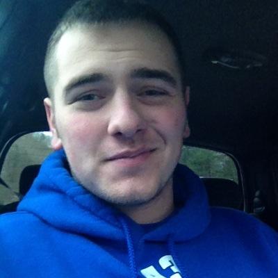 sam_sergent's profile picture. UK. 23. All huckleberried out.