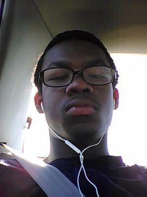 im a chill person and like active girls that's into sports and do sports