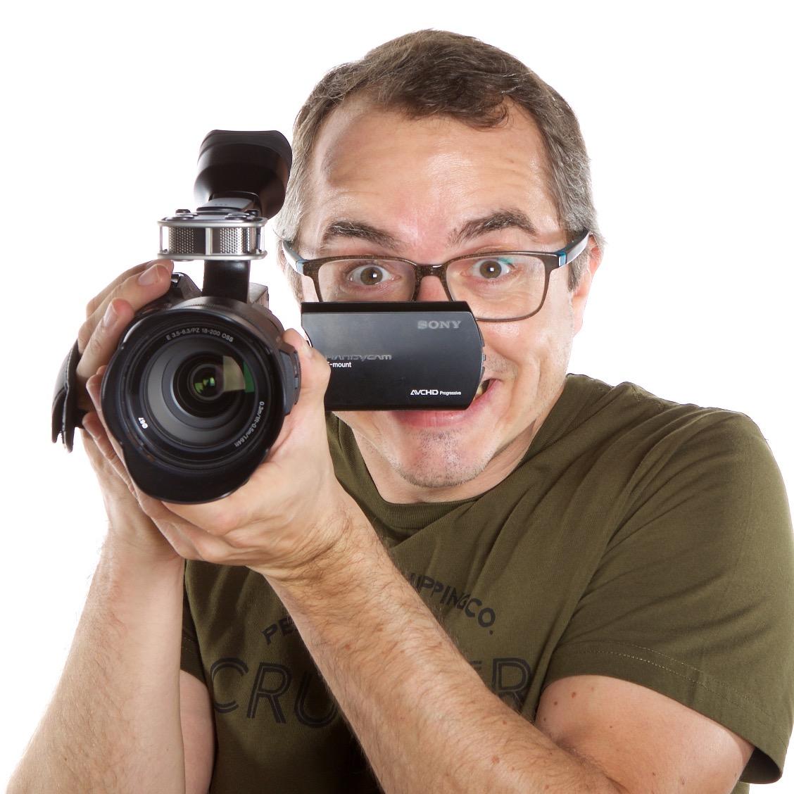 Chargé de la communication multimédia au Centre Hospitalier de Luxembourg / Papa / Mac Addict / photographe / Pilote de Twizy / Pilote de drone / ...