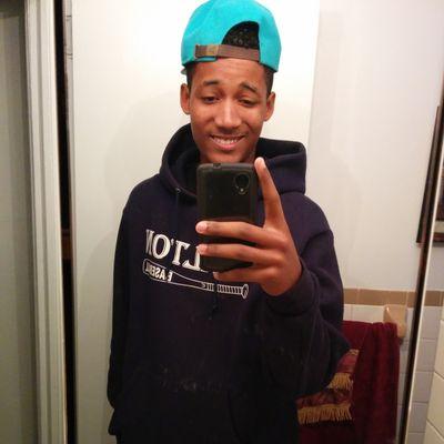 follow me, ill follow you back, follow me on instagram: luis_deleon_809