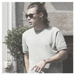 ❤❤ follow @httpxlaur please ❤❤ ,, AND ASK FOR A FOLLOW BACK✌