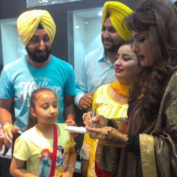 babes206's profile picture. Love my Life. For me GOD=PARENTS. Dreamwoman:RAVS!