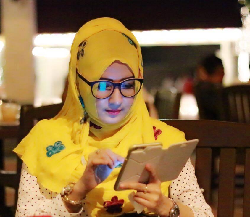 Yukk Follow @AreaTimeline 
Ucapkan isi hati kamu format : @AreaTimeline 
kata-katamu (@IdTwittermu)
#AreaTimeline