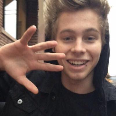 hellaxlayouts's profile picture. ⠀⠀     give credit if using our layouts  ⠀⠀⠀⠀⠀⠀⠀⠀⠀⠀(⑅ ॣ•͈ᴗ•͈ ॣ) ⠀⠀⠀⠀⠀⠀⠀⠀ ⠀⠀⠀⠀⠀⠀⠀⠀requests open !