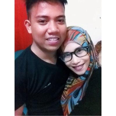 A Muslim | On the way to be an Architecture | Spending time with @rendyputra015 | someday marry and have awesome children from him | #BornToBeTogether ♥