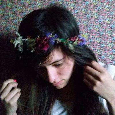 Drummer girl. ¡México!Parawhore,Pilot |-/stay alive.I love stagecraft,Music,and food,obsessed with quesadillas ft gorditas.