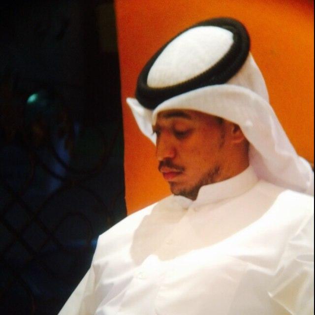 أنـا رَجُـل بـ أُمْـهِ مٌـغـرَمٌ ❤️وان رحل الجسد ف الذكرى خالده في قلبي اللهم ارحم من هم تحت الثرى و اغفر لهم و ثبتهم عند السؤال #عبدالعزيز نجيب العثمان