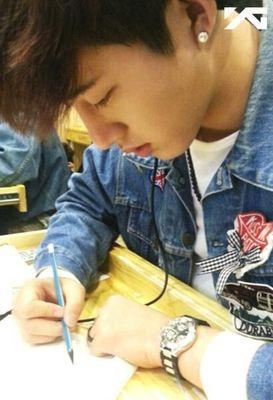 Leader of YG's new boy group called iKon (team b) now my job is regulate and take care of 7 homies