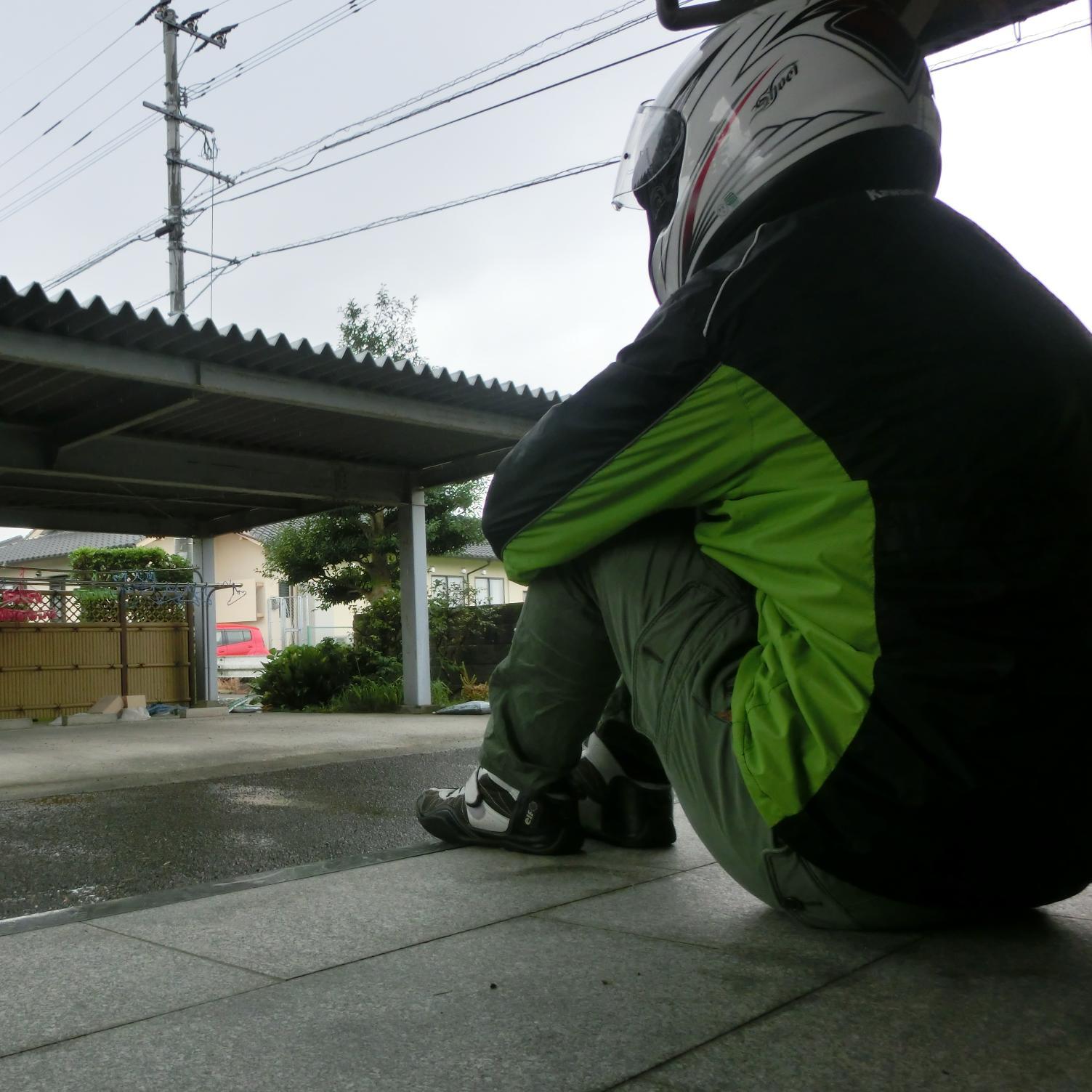 佐賀で就職しました。と、思ったら東京に行きました。でもまた帰ってきました。愛車Ninja250(13年式)SE→YZF-R1(11年式)。最近たまにバルーナーズ。