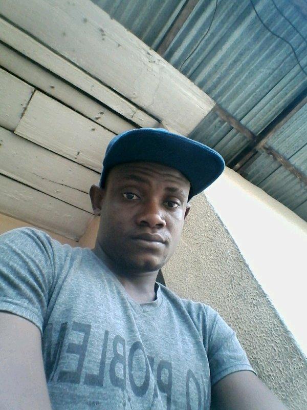 Am all v gat.. 558A0D9F..WhatsApp me on 07038918812