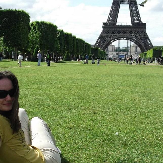 VasilinaChris's profile picture. Σπούδασε γραφικές τέχνες, ενώ έχει ασχοληθεί και με το animation.