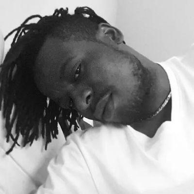pianiste, compositeur, arrangeur, beat maker 
ingénieur de son