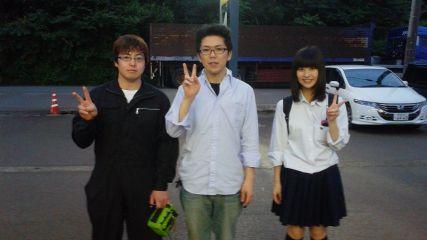 セフレ募集中(//∇//)ほぼ、童貞の自分に優しくご指導して頂ける年上女性いませんか？写真は、真ん中が自分です。今は、髪の毛もっと伸びてますが。