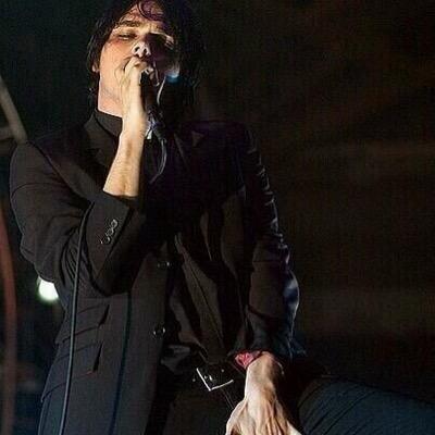 I'm just the lead singer of MCR ...and
the world is ugly but @oakleyisqueeen my boyfriend shows me beauty .I am his and only his. [RP]