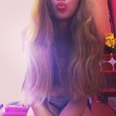 ILoveYouBTW_'s profile picture. You're Beautiful No Matter What!