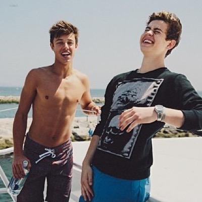 ✧ * •“Why have a gap between your thighs when you could have cameron between them ”• * ✧