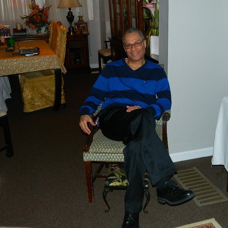 I'm a Internet Marketer, spending quality time with family finally, and spreading the joy and love to help others in life to succeed.