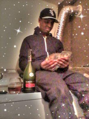 QuadrellB's profile picture. follow me on iG @STAYHIGHG