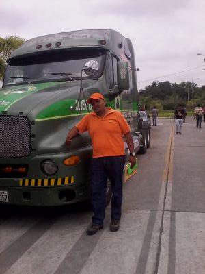 muy alegre super alegre