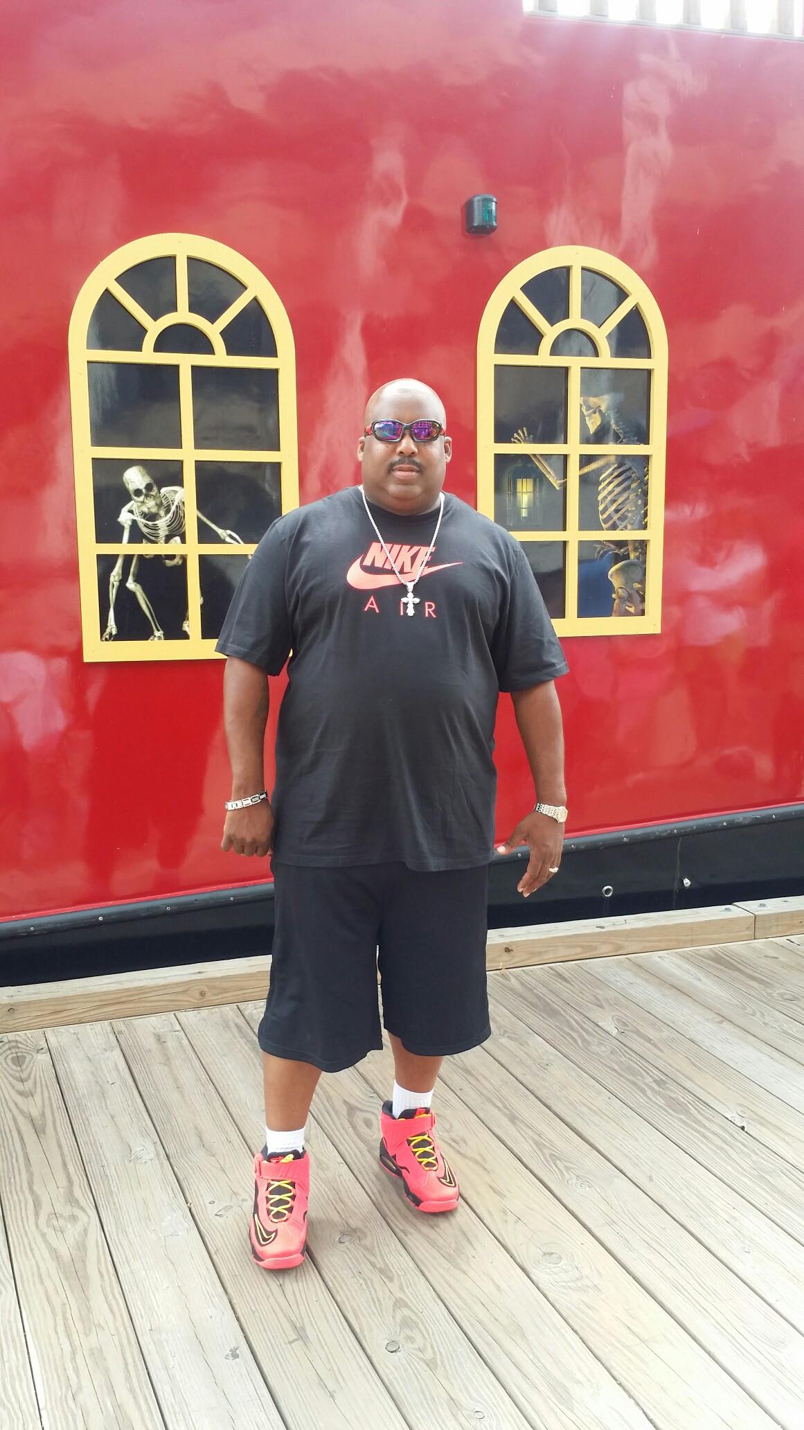 JohnAya1a's profile picture. 