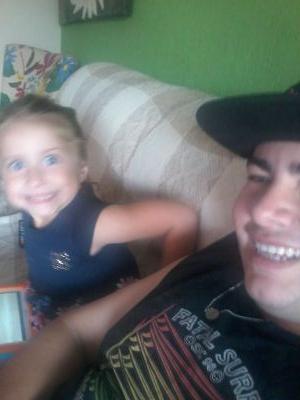 legal, esperto, divertido, irritado, irritante, estressado, exibido, de poucos amigos, de poucas palavras,Nunca se arrependa de algo que te fez sorrir , *--*