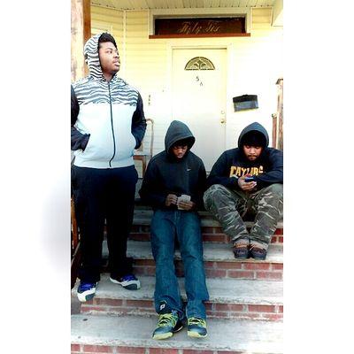 If it aint bout Bandzzz, or a deal y we talkin